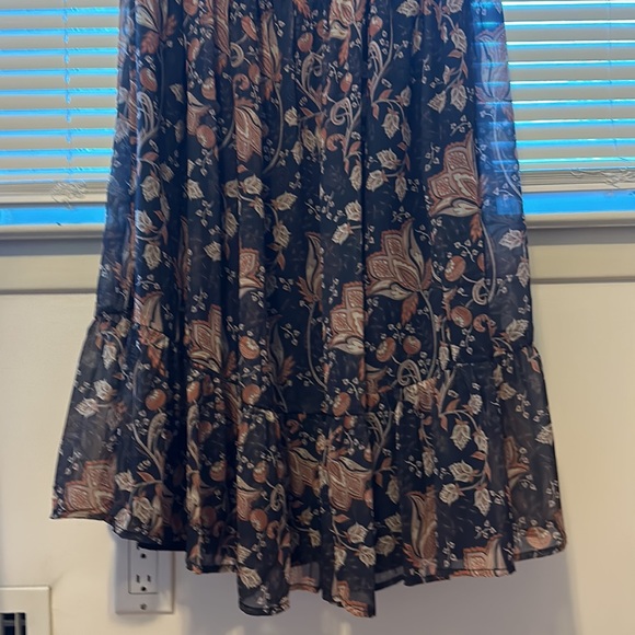 Beautiful ankle length dress in brown/black pumpkin colors with floral print. - Picture 5 of 16